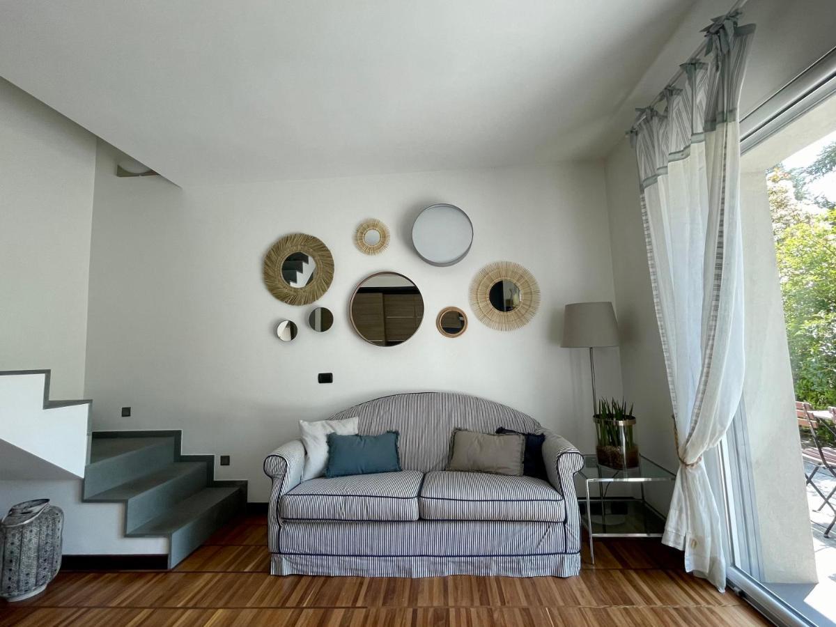 My Humble House -Appartamento In Villa Con Vista Lago 오기오노 외부 사진
